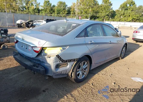2013 Hyundai Sonata Gls z USA, uszkodzony, nr VIN 5NPEB4AC6DH662397
